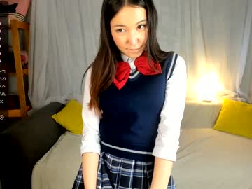 girl
        mary_shiota cam image #1939402