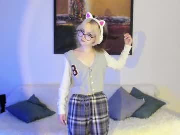 girl
        deryubanny cam image #342585