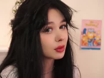 girl
        maggie_simpsons cam image #1851798
