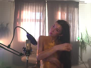 girl
        sophia_lean cam image #1339826
