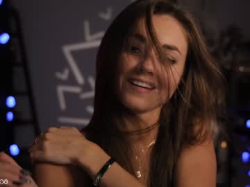 girl
        lettymoa cam image #3404100