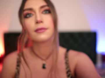 girl
        shy_jane cam image #2877197