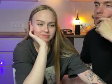 couple
        babyytonight cam image #1693381