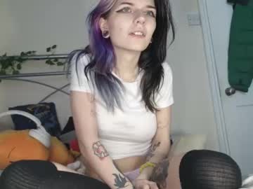 girl
        lizzyylovesick cam image #2988739