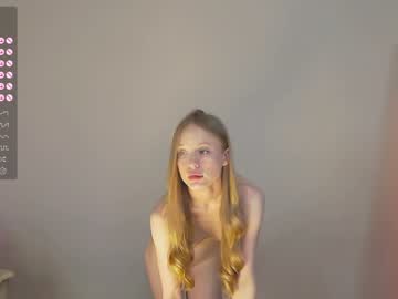 girl
        cute_shine_babe cam image #2422725