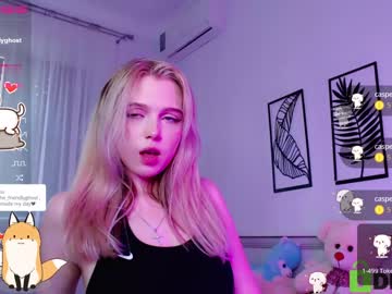 girl
        small_blondee cam image #341363