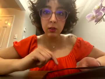 girl
        orchidladyllama cam image #2646308