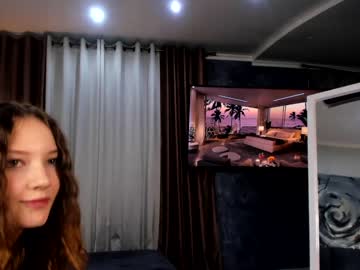 girl
        alisevine cam image #2544168