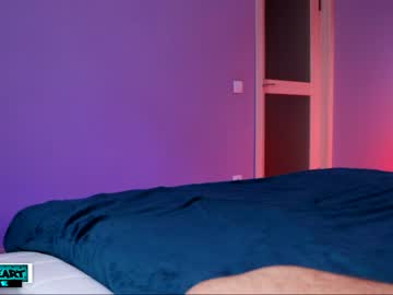 girl
        luxureart cam image #844053