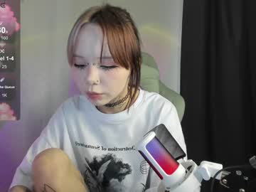 girl Webcam Girls Sex Thressome And Foursome with gummi_heart