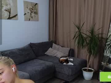 girl
        joybunny cam image #4009166