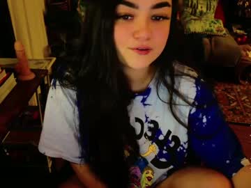girl
        annatigarr cam image #2742580