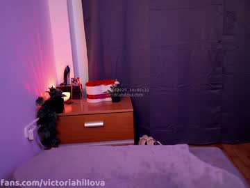 girl
        victoriahillova cam image #3936850
