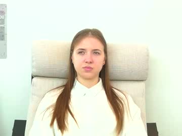 girl
        nico_collard cam image #4372515