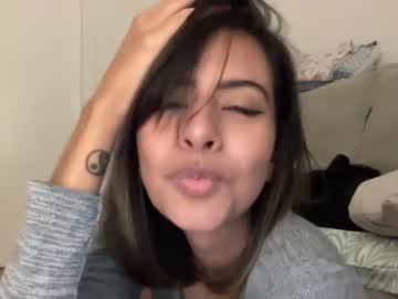 girl
        mayahepburn cam image #2259331