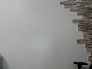 girl
        your_bunnygirl cam image #3087748