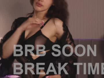 girl
        angella_kleee cam image #1531875