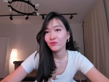 girl
        natsumiito cam image #1989724