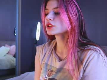 girl
        pinkncrazy cam image #844093