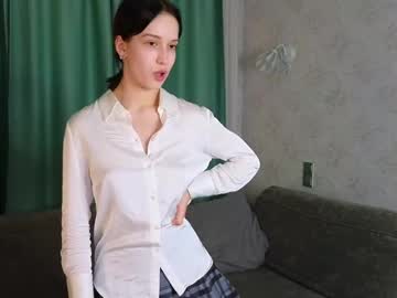 girl
        synnovebrabson cam image #4320966