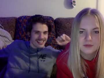 couple
        kjam3s cam image #427214