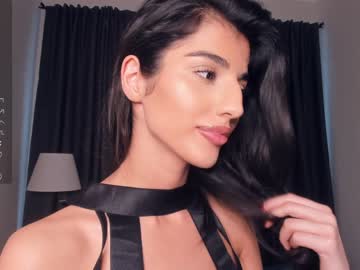 girl
        suzannedavise cam image #2055372