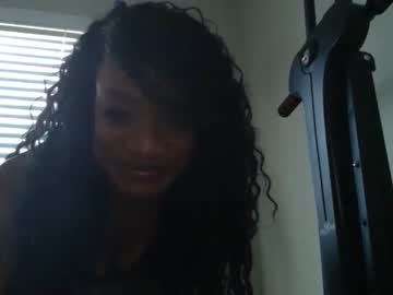 girl
        blackfitsing cam image #1670101
