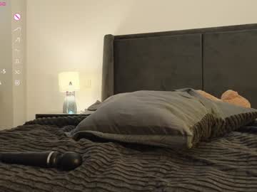 girl
        ki_mi cam image #3703166