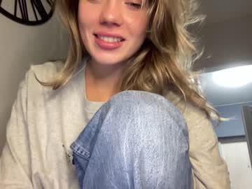 girl
        angel_from_sky cam image #1773121
