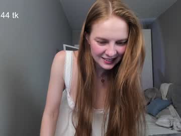 girl
        hayley_hayes cam image #2542676