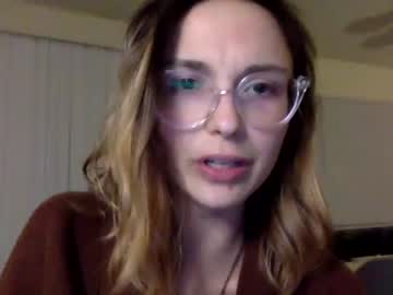 girl
        bakedmommy cam image #2020517