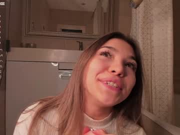 girl
        stripfromparadise cam image #702531