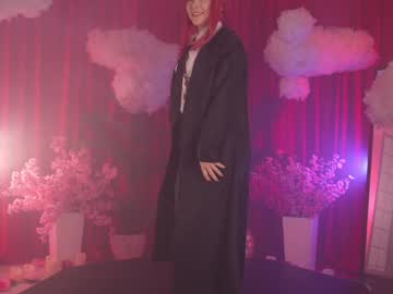 girl
        kittycaitlin cam image #4216135