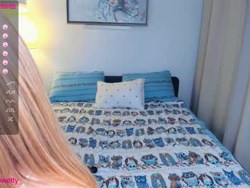 girl
        sun_shiiine cam image #1048230