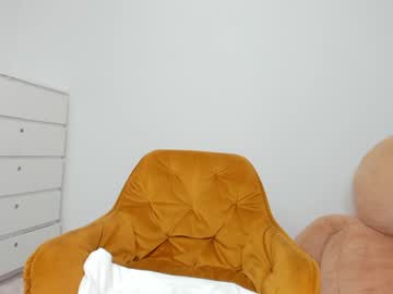 girl
        dariaa_doll cam image #1187200