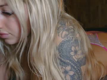 girl
        mariamalibu cam image #2341088