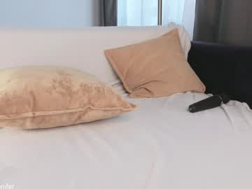 girl
        jelli_jennifer cam image #4419284
