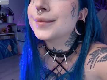 girl
        aciddroll cam image #4035581