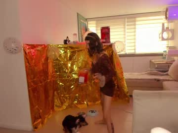 girl
        lonelly_lolly98 cam image #3885597