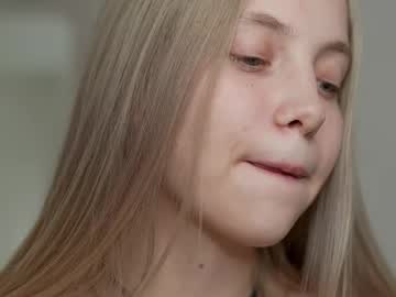 girl
        appr0ved cam image #4086378