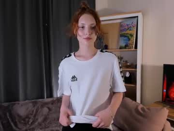 girl
        araalltop cam image #3000478