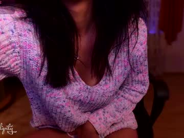 girl
        s3r3ndipity cam image #3705227