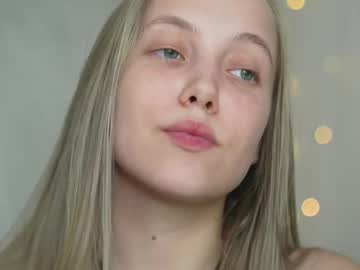 girl
        appr0ved cam image #4177649