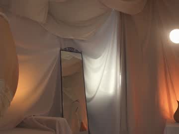 girl
        sunny_maria cam image #2900020