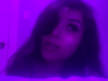 girl
        xoxocrybaby cam image #585214