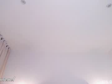 girl
        mia_paulina cam image #1307376
