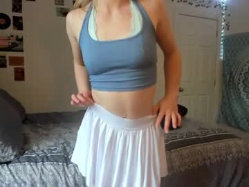 girl
        justpiper cam image #2826210
