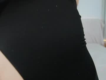 girl
        funny_to_see_you_here cam image #3325193