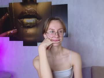girl
        petulaballe cam image #3764014