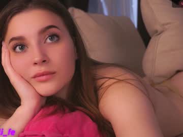 girl
        bonniecannon cam image #3108986